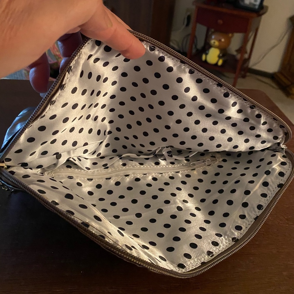 👜Purse👜 - Picture 3 of 7